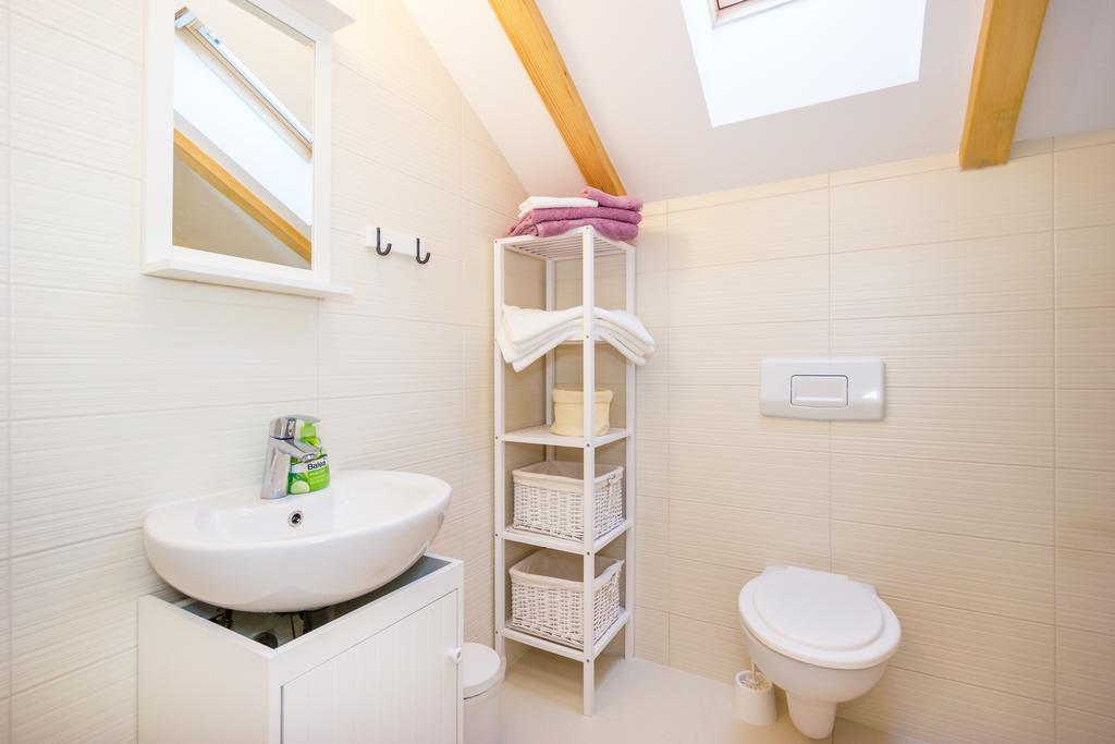 Apartment Barbina Kastelina Sveti Juraj Rum bild