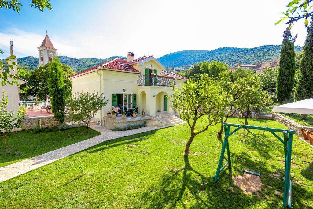Apartment Barbina Kastelina Sveti Juraj Exteriör bild